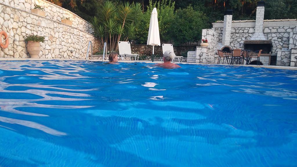Áyios Nikítas Ionian Villas מראה חיצוני תמונה