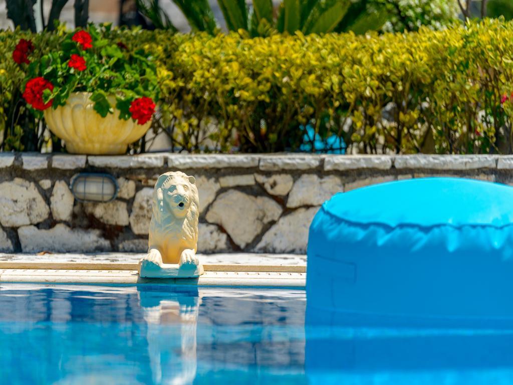 Áyios Nikítas Ionian Villas מראה חיצוני תמונה
