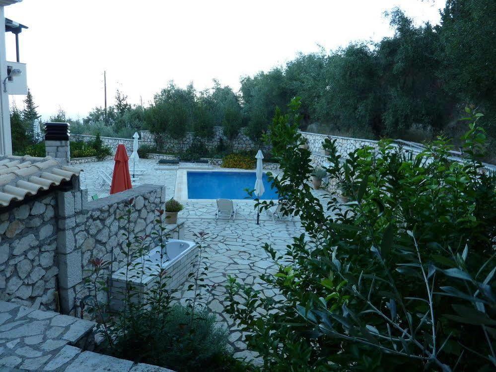 Áyios Nikítas Ionian Villas מראה חיצוני תמונה