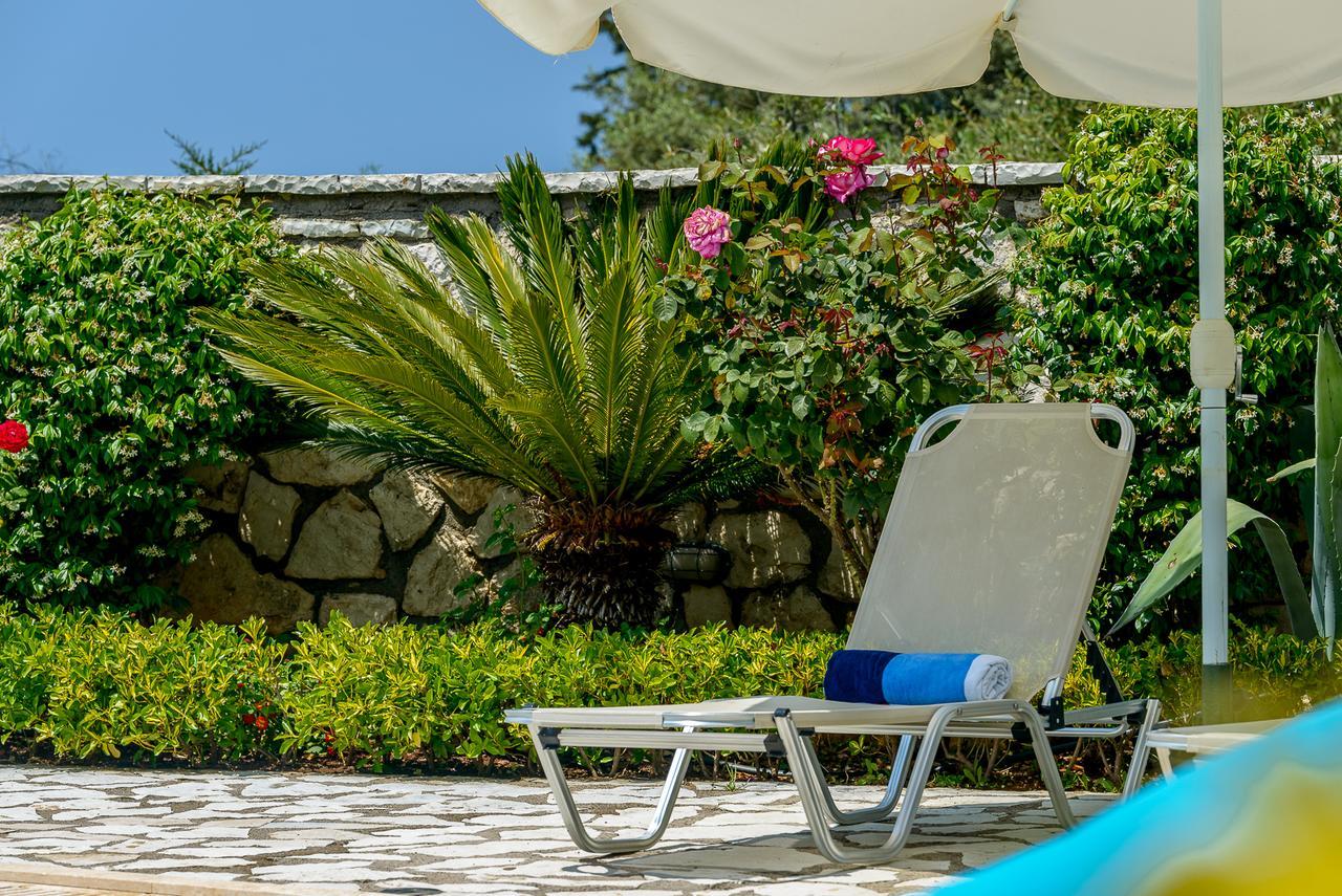 Áyios Nikítas Ionian Villas מראה חיצוני תמונה